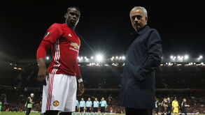 Manchester United foi a jogo sem Pogba
