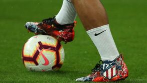 As incríveis chuteiras que Griezmann utiliza no dérbi de Madrid