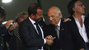 Sócio nº 1 do Sporting ao lado de Frederico Varandas em Alvalade