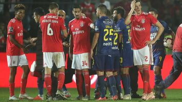 Futebol: Benfica venceu e juntou-se ao FC Porto na liderança do