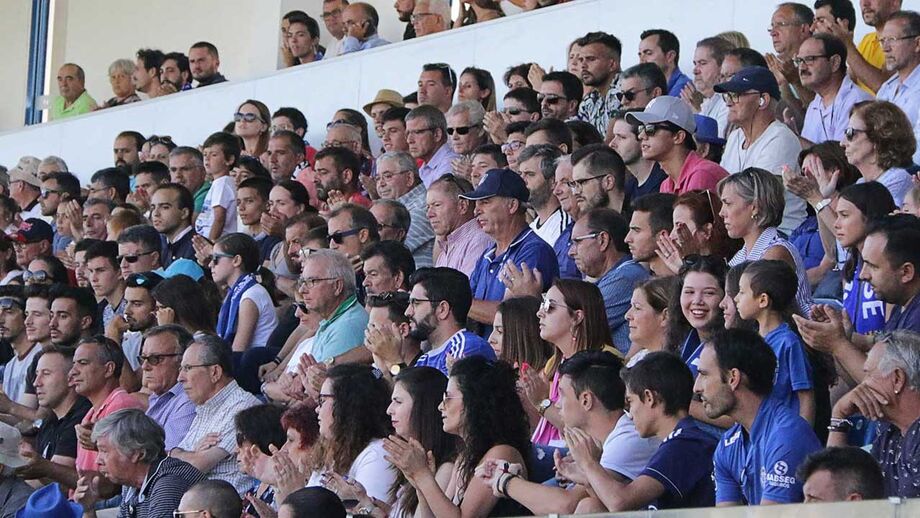 Feirense solidário com os bombeiros