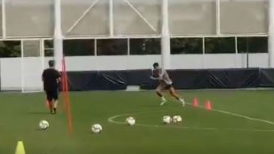 Clube divulgou imagens o português a treinar
