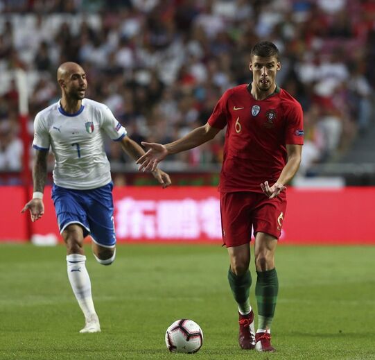 Rúben Dias (Portugal): 90 minutos frente à Croácia e 90 frente a Itália