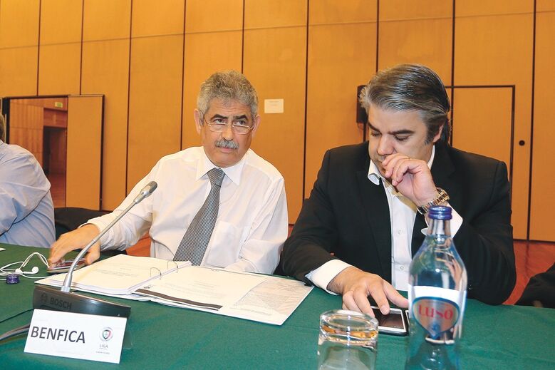 Luís Filipe Vieira, presidente do Benfica, e Paulo Gonçalves, assessor jurídico da SAD, aparecem nos mails 