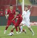 Bernardo Silva (4): É daqueles jogadores que acrescenta perfume ao jogo. É diferente a forma como toca a bola e pensa o jogo. Com Cancelo, e muitas vezes Pizzi, fez a cabeça em água a Jedrzejczyk, que nunca conseguiu segurar o avançado. Coroou a exibição com um belo golo (Fabianski podia ter feito melhor), num lance em que Kurzawa só acompanhou com... os olhos. Sem Ronaldo, Bernardo não tem medo de ser a estrela.
