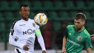 Nani (3): O capitão voltou à equipa e não se ‘escondeu’. Teve o golo nos pés aos 45’+1, mas rematou fraco, cabeceando pouco depois por alto.