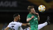 Jefferson (3): Sem problemas a defender e autor dos vários centros desaproveitados. Lançou Montero no golo.