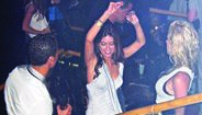 Kathryn foi fotografada ao lado de Cristiano Ronaldo numa discoteca, quando se conheceram
