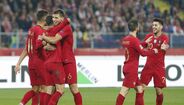 Pizzi (3) Foi com ele a comandar o ritmo da equipa que Portugal deu a volta ao resultado. Baixou de rendimento na 2ª parte.