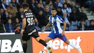 Corona (3): Foi o melhor da equipa na primeira parte. Fez o cruzamento para o golo de Felipe e assinou uma jogada vistosa que acabou com Brahimi a acertar na barra. Caiu de produção na etapa complementar.