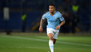 33. Manchester City (Inglaterra): 32 jogadores