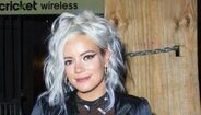 Lily Allen saiu à rua de peito à mostra e não vê nenhum problema nisso