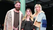 Raúl Meireles com a mulher Ivone e a filha Lara	