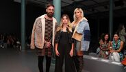 Raúl Meireles com a mulher Ivone e a filha Lara