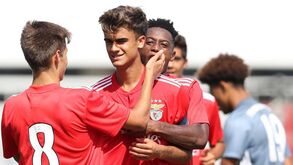 Liga Jovem da UEFA: Benfica vence na Grécia e lidera grupo