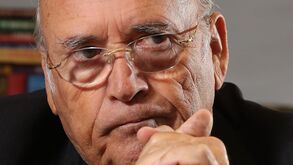 Sousa Cintra: «Foi preciso cortar a direito»