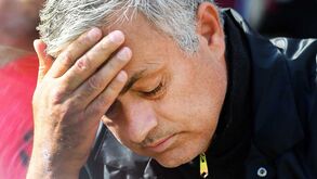 José Mourinho contra as cordas: divórcio pode sair caro aos cofres do United