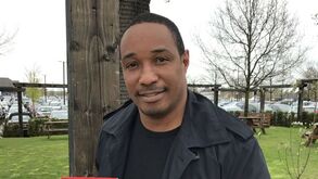 Paul Ince: «Jogadores estão a atirar Mourinho para debaixo do autocarro»