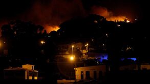 Incêndio na Serra de Sintra combatido por 707 operacionais