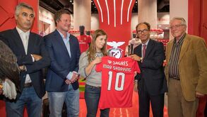 Antigas glórias do Benfica em foco na inauguração da loja no Mar Shopping