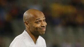 Oficial: Thierry Henry sucede a Leonardo Jardim no Monaco com João Tralhão a adjunto