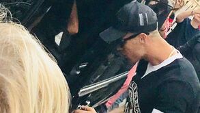 Concerto e jantar em restaurante de luxo: a noite de Ronaldo em Paris rodeado de seguranças