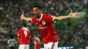 Samaris admite mudança para Sporting ou FC Porto