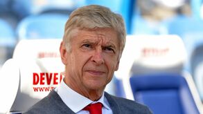 Arsène Wenger já escolheu o dia para voltar ao ativo