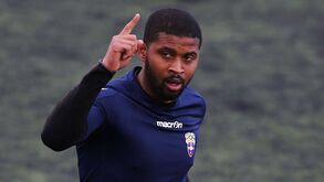 Vítor Moreno assume coração dividido