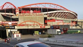 Nova 'remessa' de emails do Benfica chegou a estar indisponível