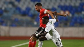 Depois de semana agitada, Samaris é capitão do Benfica