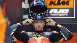 Miguel Oliveira resignado: «É o preço a pagar por andar aqui com uma moto nova»