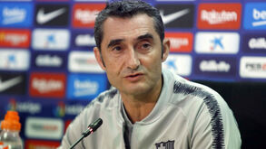 Valverde: «Antes de Ronaldo e Messi já havia clássicos em que até voavam cabeças de porco»