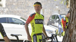 Sérgio Paulinho prolonga contrato com a Efapel até 2019