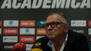 Notas positivas no arranque em falso 