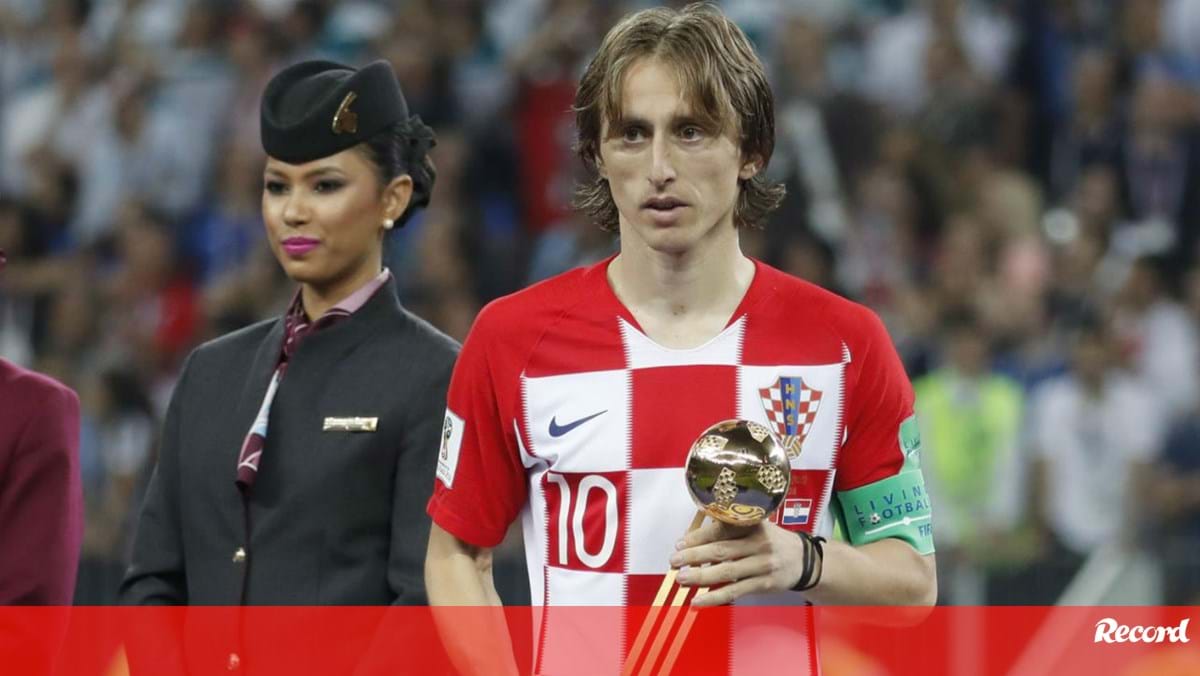 Modric eleito melhor jogador do Mundial: os prémios individuais  atribuídos após a vitória da França - Mundial  2018 - Jornal Record