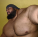 "Hulk Iraniano" surpreende a Internet com o seu enorme físico
