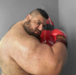 "Hulk Iraniano" surpreende a Internet com o seu enorme físico