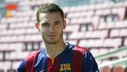 Thomas Vermaelen - O central tem incluido no seu contrato com o Barcelona uma espécie de bónus por aceitar jogar em qualquer posição.