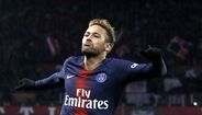 Neymar - Uns meses antes de contratar Neymar, o presidente do PSG terá recusado as exigências feitas pelo pai do jogador. Ele queria que o filho ficasse com um salário de 25 milhões de euros (acabaria por assinar depois a ganhar mais...), que o clube se responsabilizasse pelas dívidas ao fisco espanhol e que criasse uma cadeia de hoteis com o seu nome...