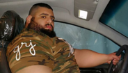 "Hulk Iraniano" surpreende a Internet com o seu enorme físico