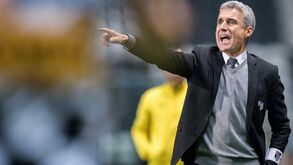 Luís Castro pede audácia: «Se temos um golo, queremos dois; se temos dois, queremos três»