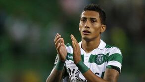 Raphinha de regresso aos treinos sem limitações