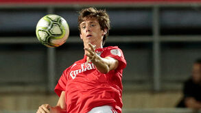 Conti avança e busca a redenção