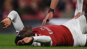 Welbeck tem carreira em risco