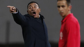 Lito Vidigal: «Relvado impraticável»