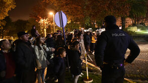 Benfica recebido por dezenas de adeptos em Viseu