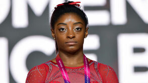 Mundiais de ginástica artística terminam com sexto ouro para Simone Biles