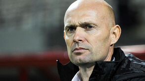 Sporting negoceia Marcel Keizer: só falta a desvinculação com o Al Jazira