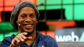 Ronaldinho não vem ao Web Summit por ter passaporte apreendido pela justiça